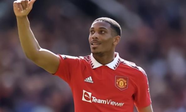 梅西的穿裆 梅西的穿裆