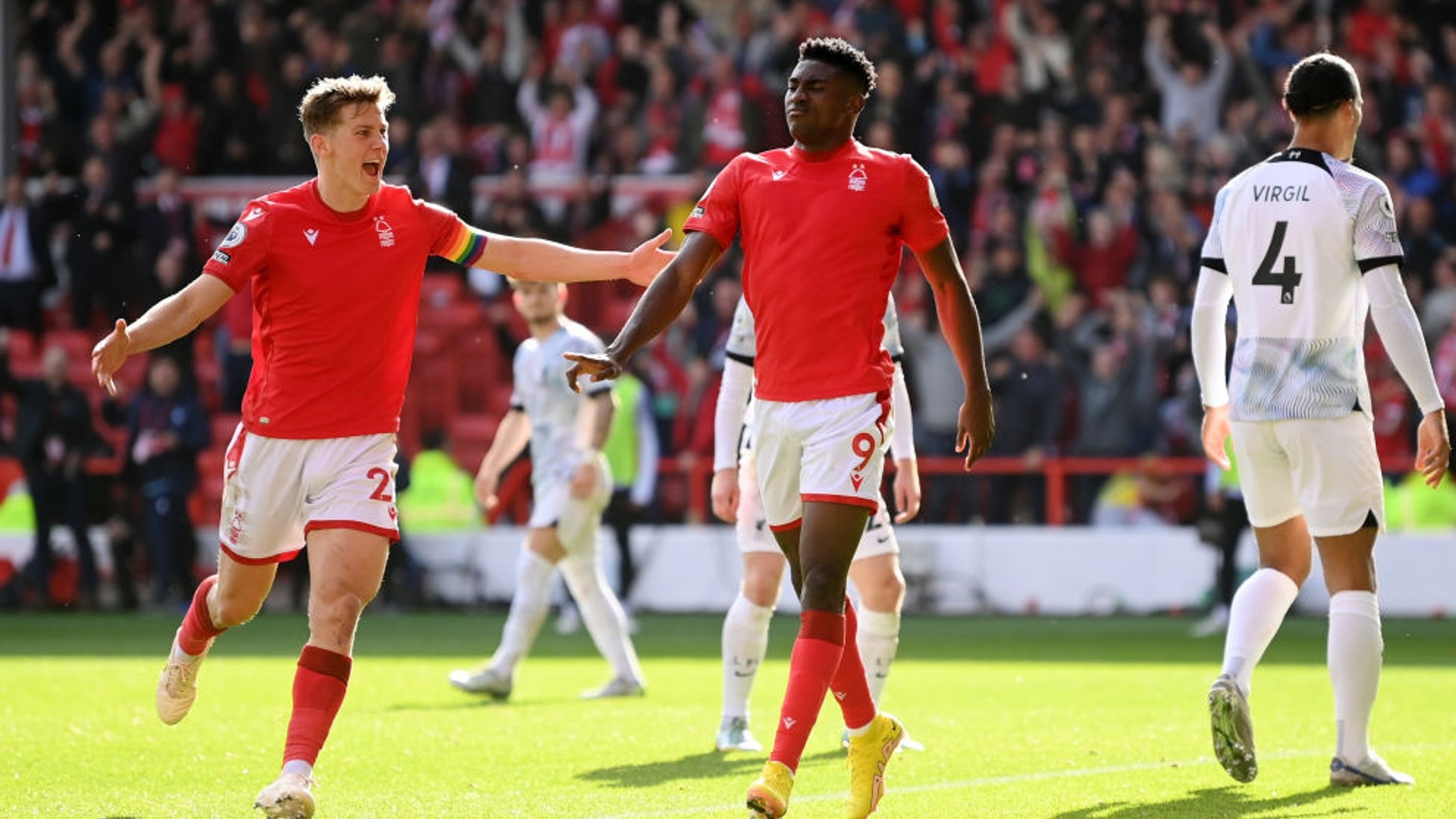 均成为他职 均成为他职